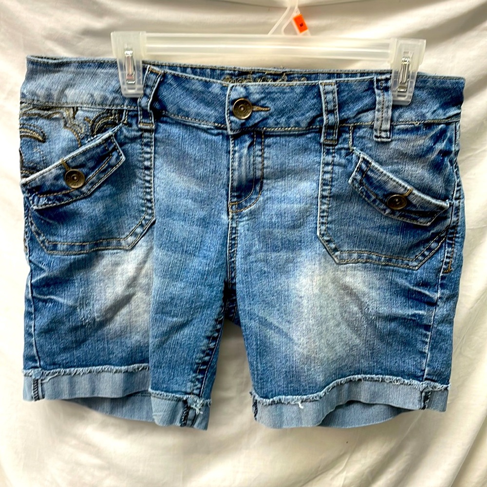 Truce faded and cuffed frayed shorts ladies sz 15